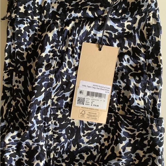 SCOTCH & SODA, small Joshy High-Rise Tapered Cargo Trousers. - Picture 15 of 16